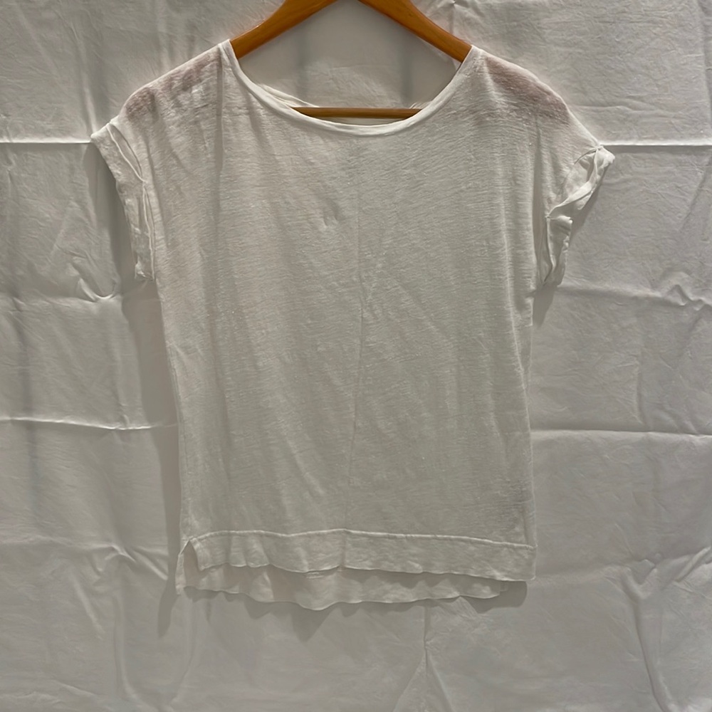 WHITE SHIRT